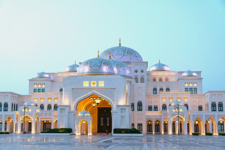 Free Abu Dhabi Layover Tours - Experience Guide