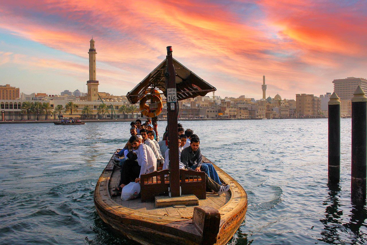 Best Boat Tours Dubai – Experience Guide