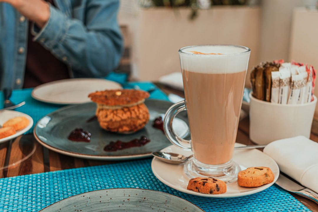 Emirati Coffee Rituals – Experience Guide