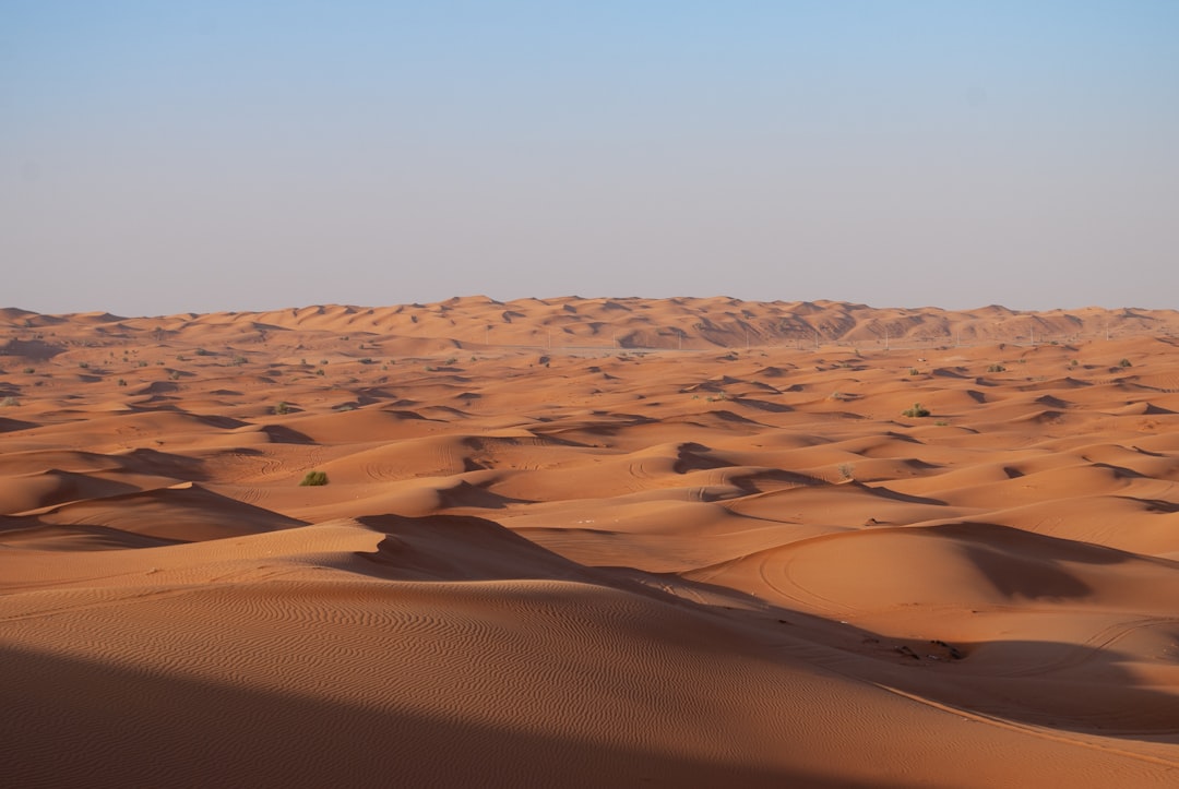 Dubai vs Las Vegas Desert Comparison – Complete Guide