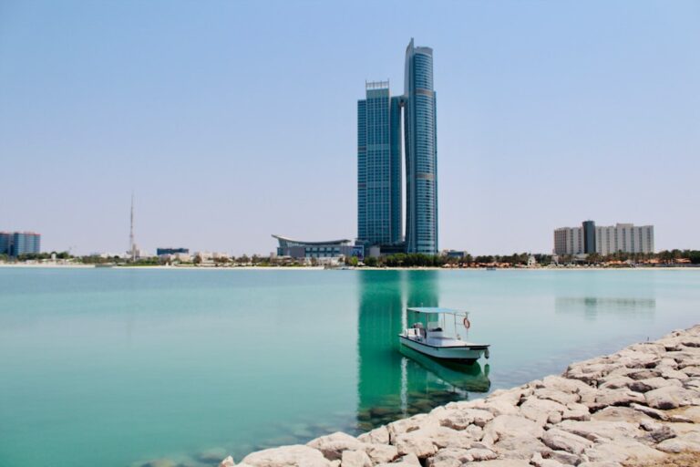 Wheelchair Accessible Abu Dhabi – Experience Guide - TripHabibi Dubai Tour Guide