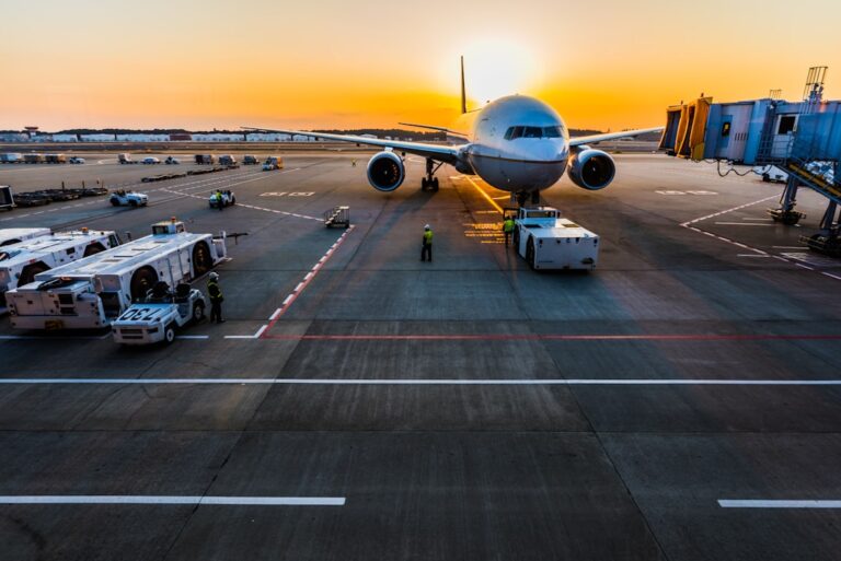 Dubai Airport Short Transit — Complete Guide - TripHabibi Dubai Tour Guide