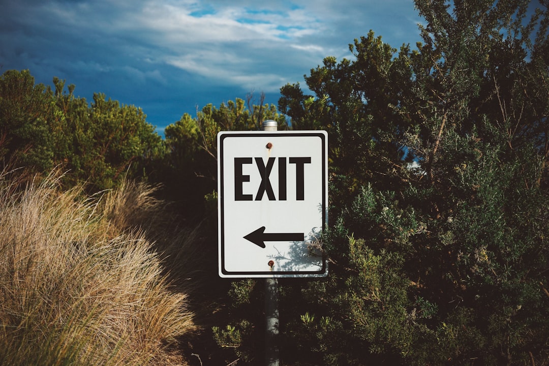Dubai Transit Exit Decision — Complete Guide - TripHabibi Dubai Tour Guide