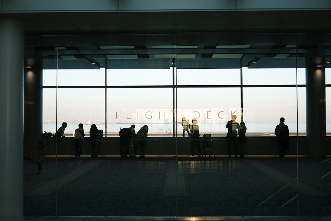 Airport Lounge Fully Booked — Smart Alternatives Guide - TripHabibi Dubai Tour Guide