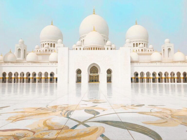 Day Trips from Abu Dhabi — Complete Guide - TripHabibi Dubai Tour Guide