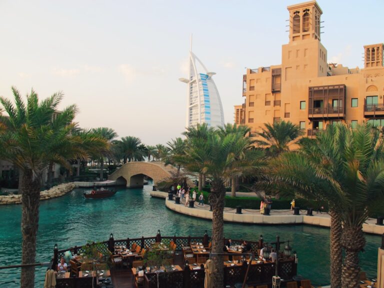 Dubai Food Tours — Complete Guide - TripHabibi Dubai Tour Guide