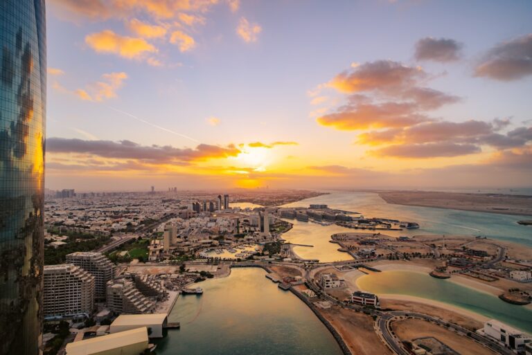 Luxurious Hotels Abu Dhabi — Complete Guide - TripHabibi Dubai Tour Guide