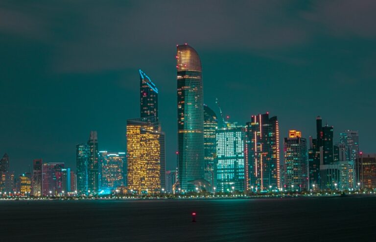 Abu Dhabi Private City Tour — Complete Guide - TripHabibi Dubai Tour Guide