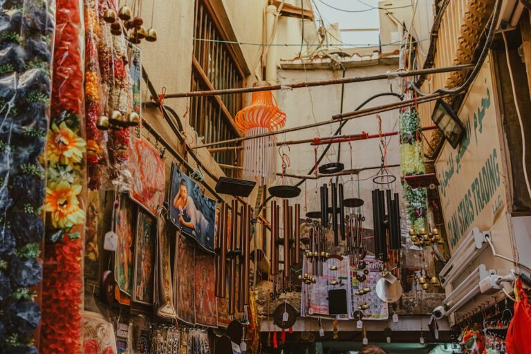 Dubai Old City Tour — Complete Guide - TripHabibi Dubai Tour Guide